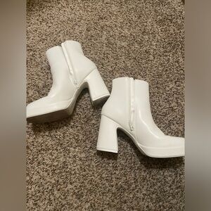 White platform boots size 7